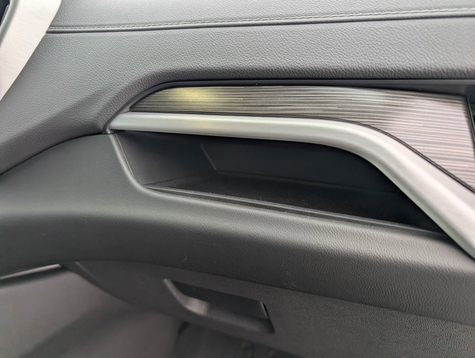 Used 2024 GMC Terrain SLE w/ Driver Convenience Package image 36