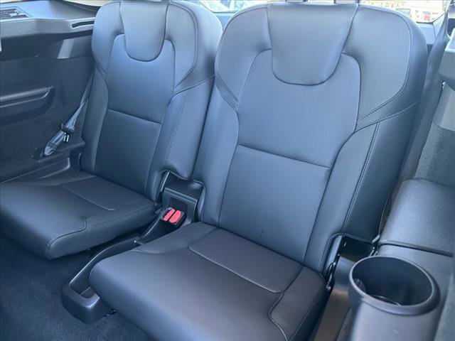 New 2025 Volvo XC90 T8 Plus w/ Protection Package Premier image 23