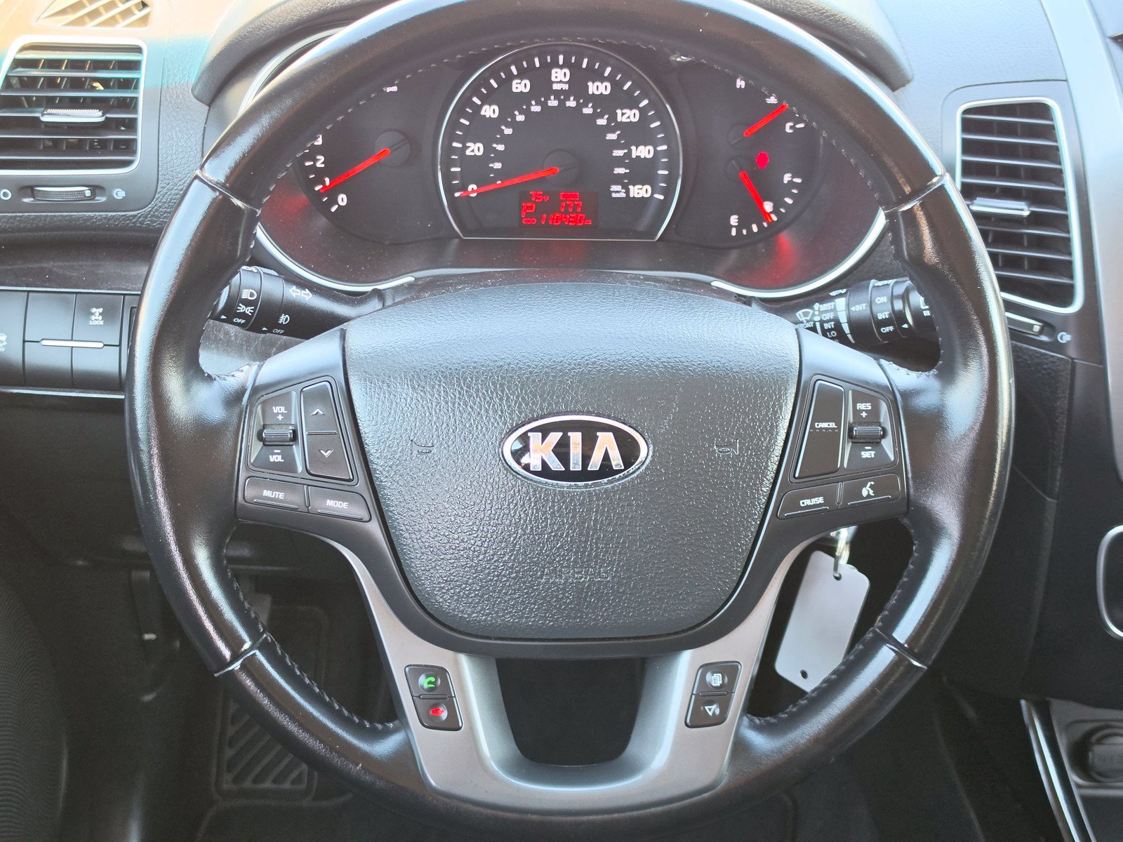 Used 2014 Kia Sorento LX AWD/4WD image 17