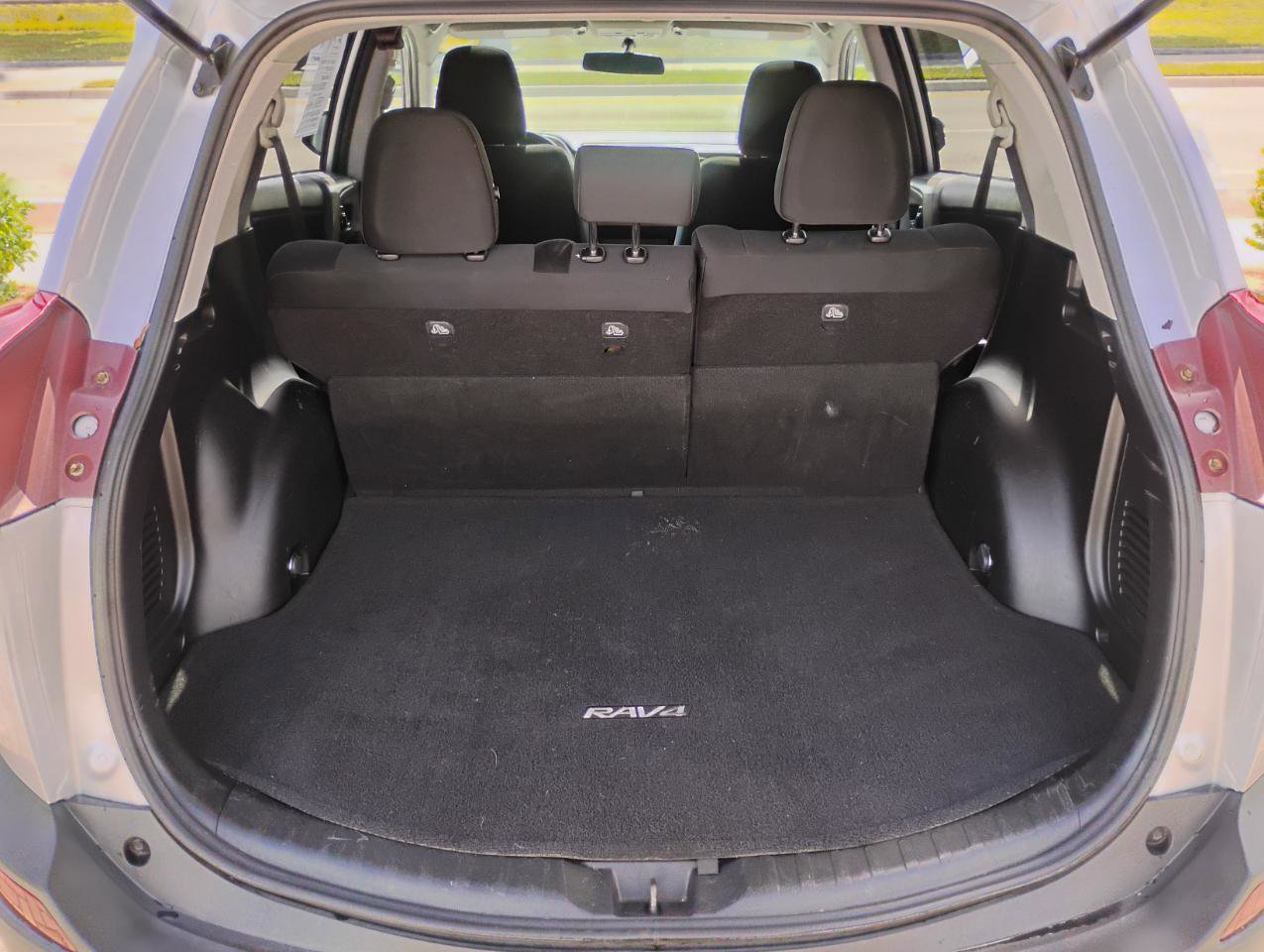 Used 2014 Toyota RAV4 XLE AWD/4WD image 58