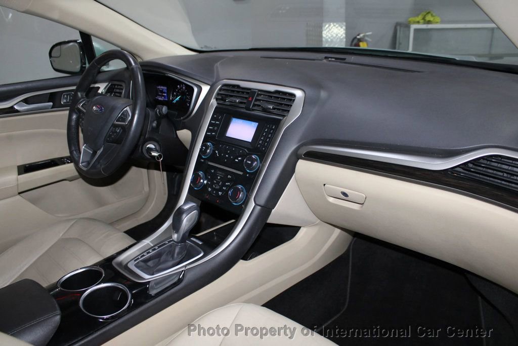 Used 2013 Ford Fusion SE image 26