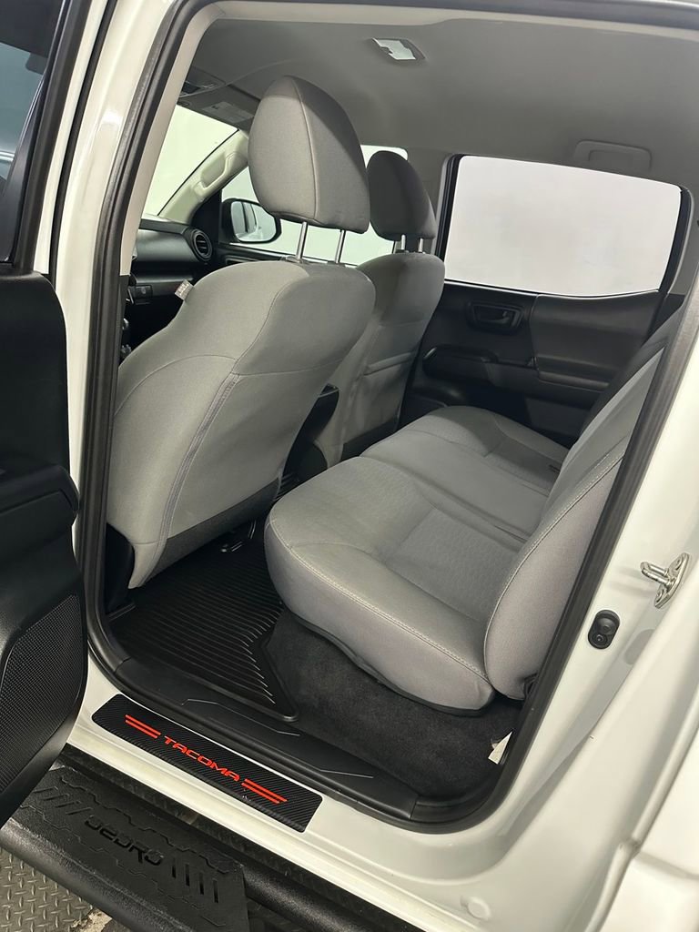 Used 2018 Toyota Tacoma SR w/ SR Convenience Package image 23