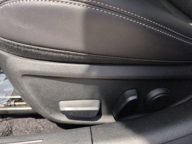 Used 2025 Genesis G70 2.5T RWD image 14