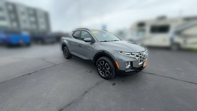 Used 2022 Hyundai Santa Cruz SEL w/ Activity Package FWD image 2