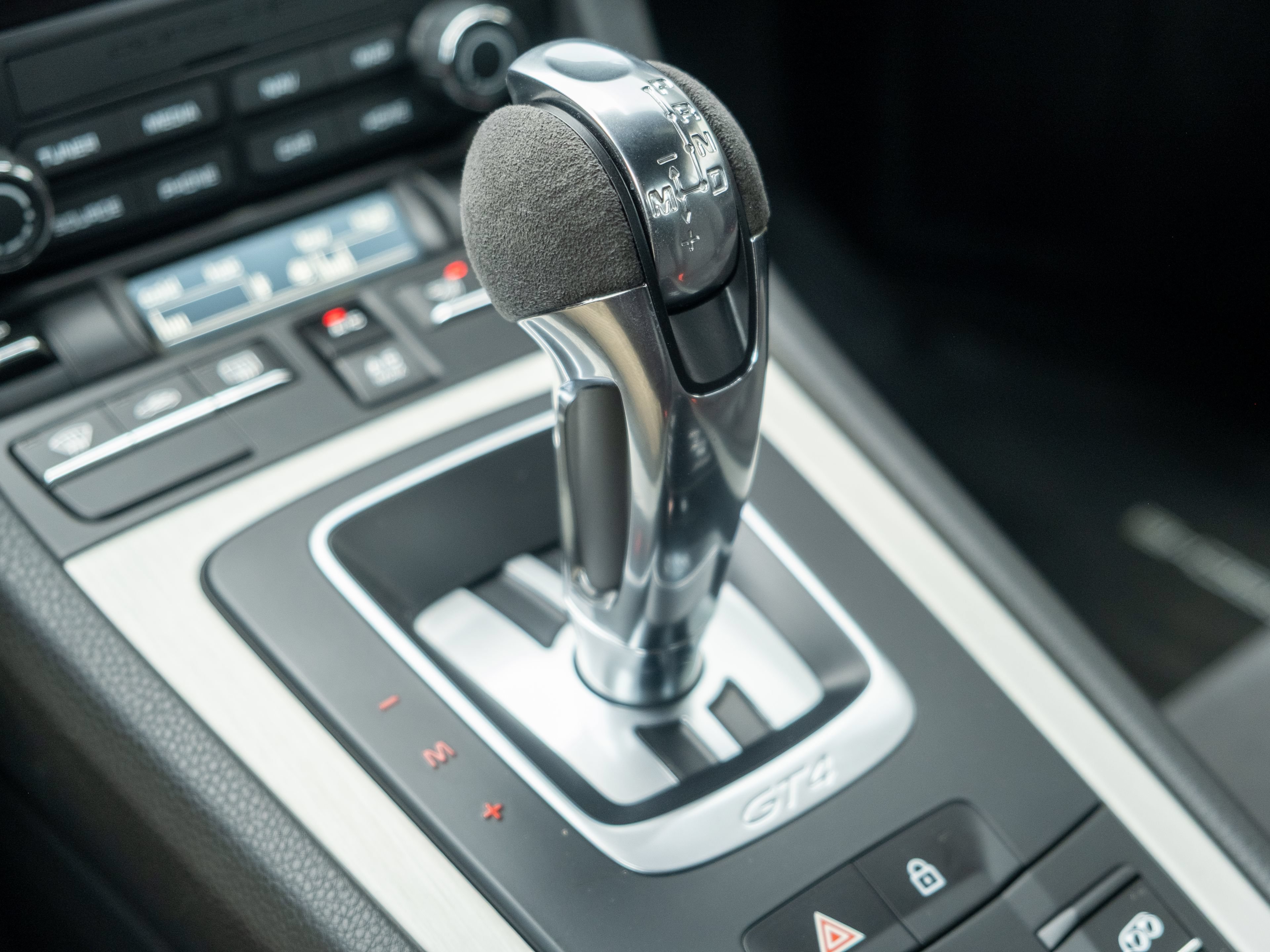 Certified 2021 Porsche 718 Cayman GT4 RWD image 29