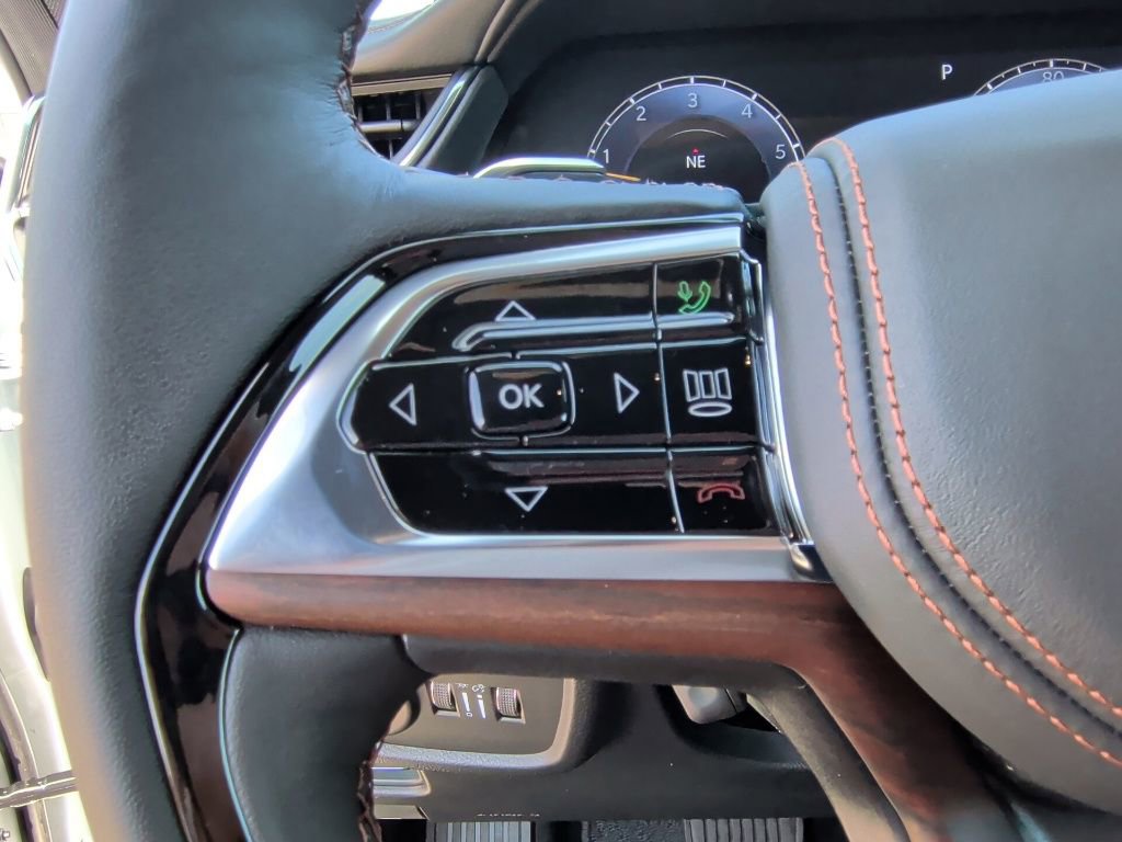 New 2025 Jeep Grand Cherokee Summit image 19