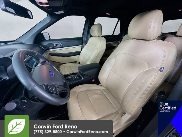 Used 2017 Ford Explorer XLT w/ Equipment Group 202A AWD/4WD image 25