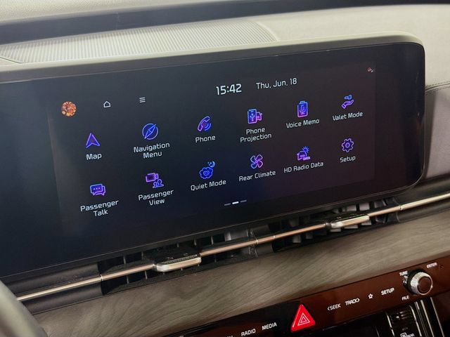 Used 2024 Kia Carnival SX FWD image 15