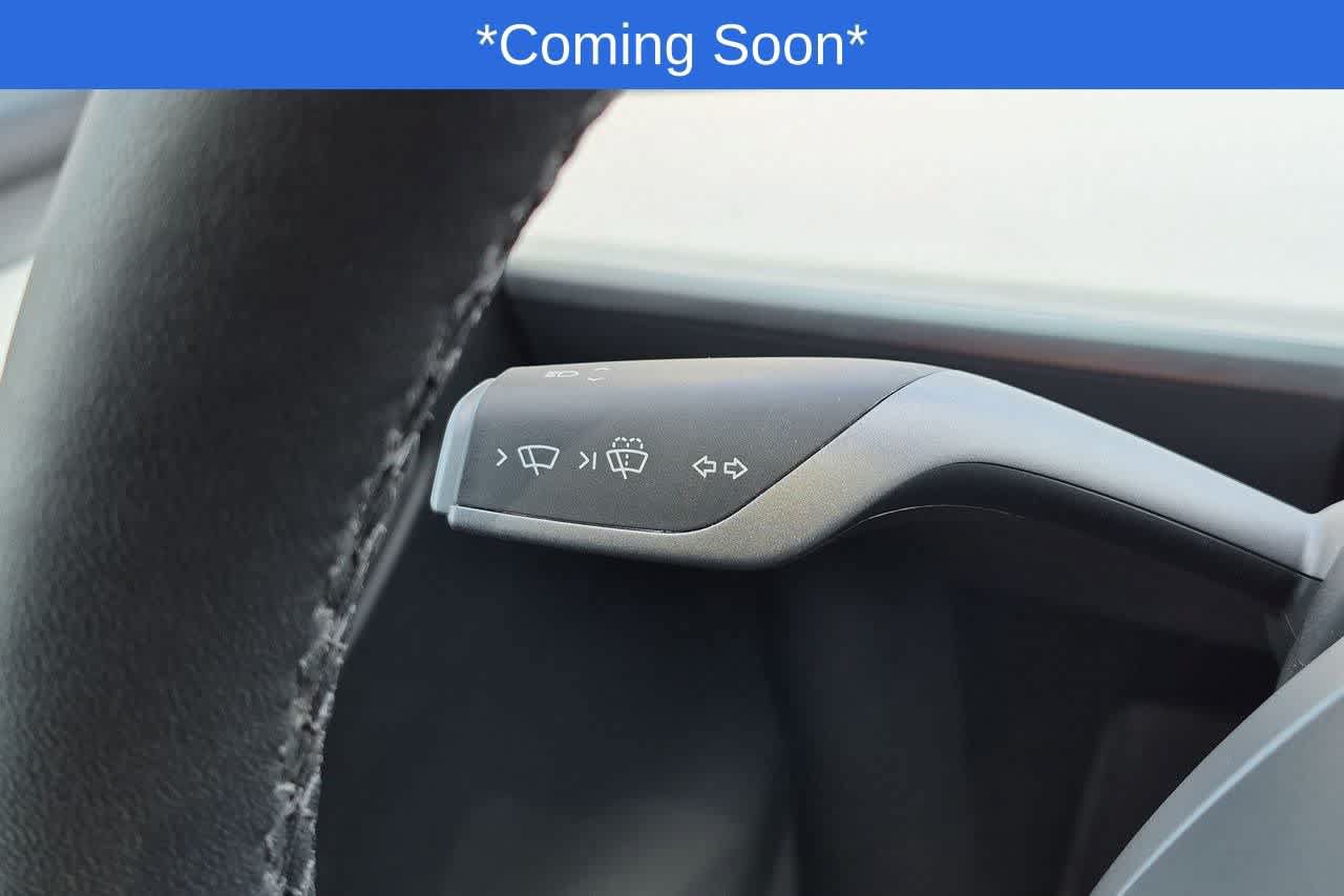 Used 2023 Tesla Model Y Long Range AWD/4WD image 25