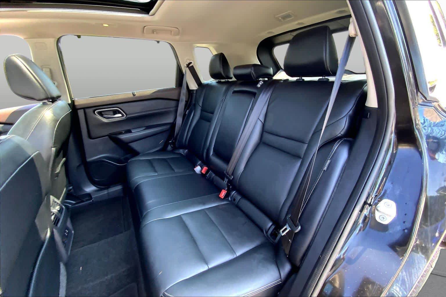 Used 2021 Nissan Rogue SL w/ Premium Package FWD image 20