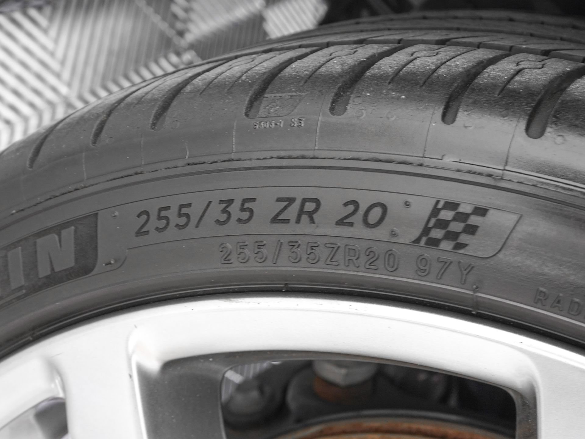 Used 2020 Ford Mustang GT Premium w/ Equipment Group 401A RWD image 28