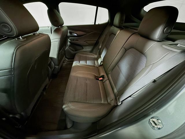 Used 2025 Buick Envista Preferred image 21