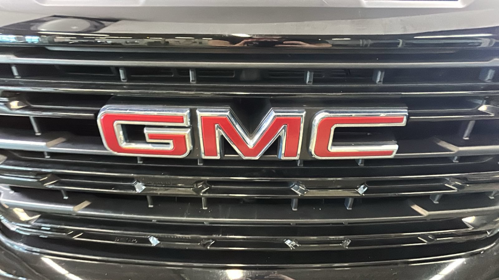 Used 2024 GMC Sierra 1500 Elevation w/ LPO, GMC Protection Package AWD/4WD image 10