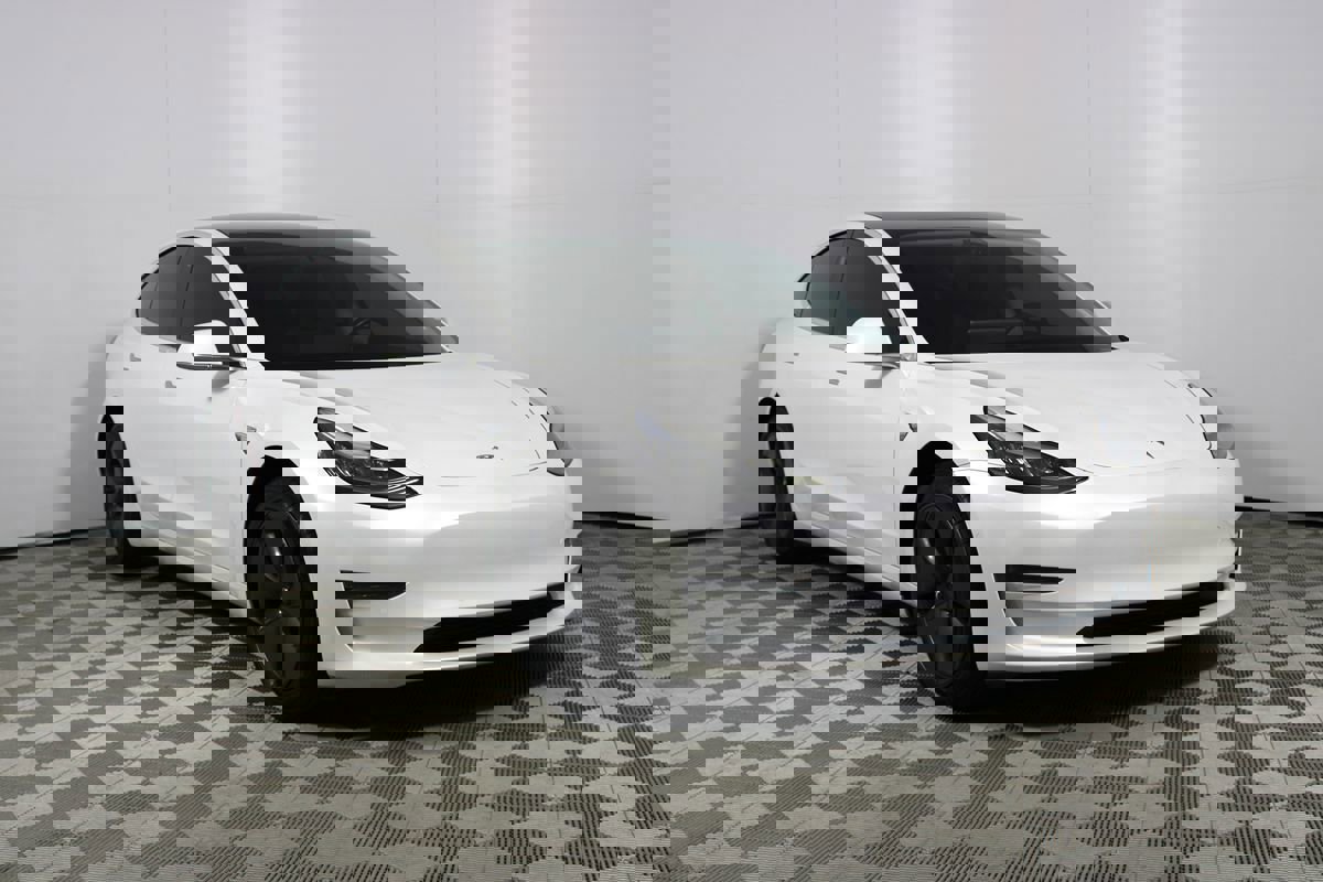 Used 2019 Tesla Model 3 Standard Range Plus image 21