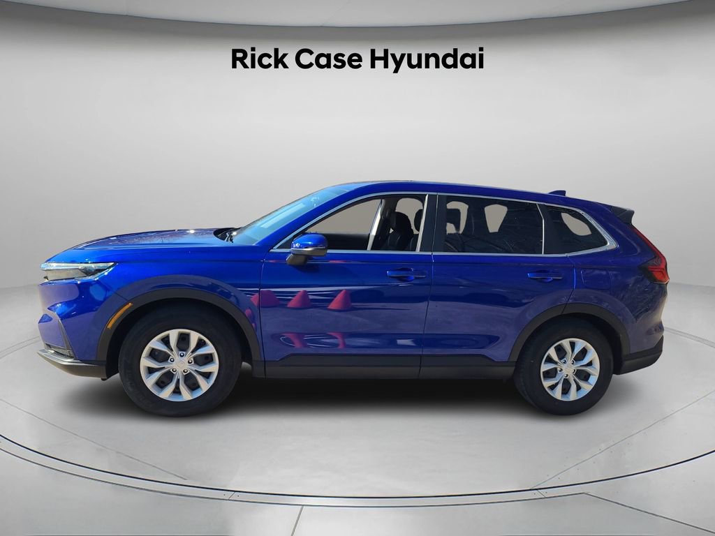 Used 2025 Honda CR-V LX image 3