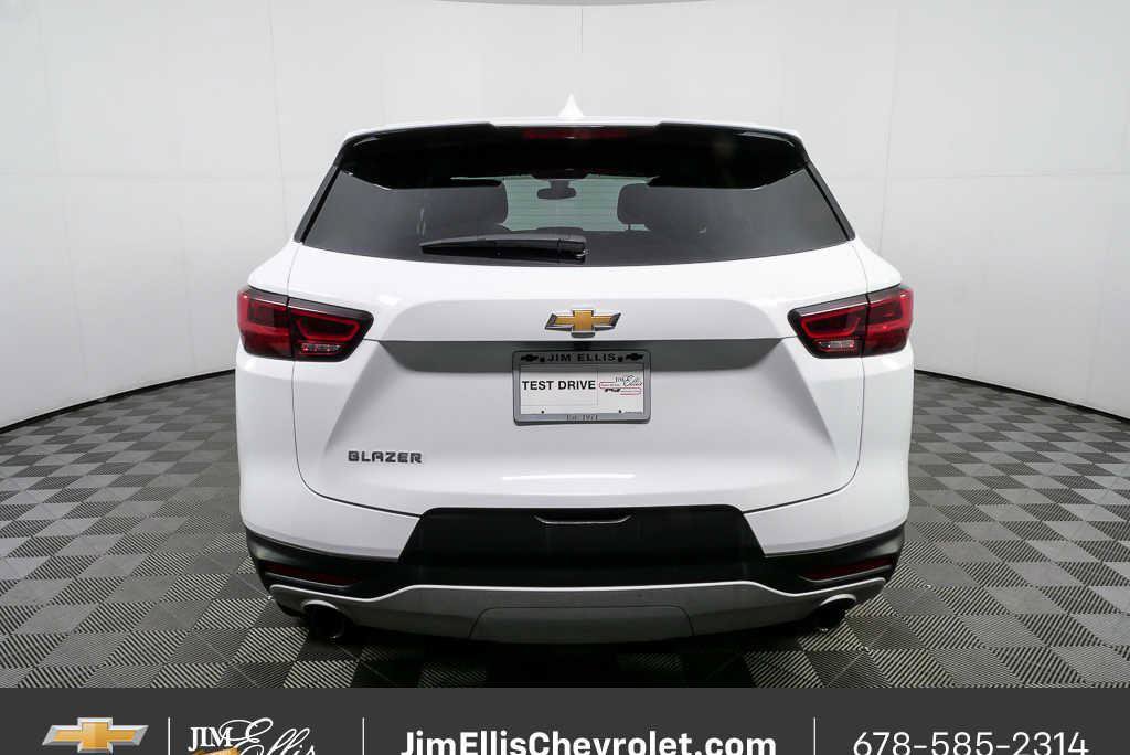 Certified 2025 Chevrolet Blazer LT FWD image 27