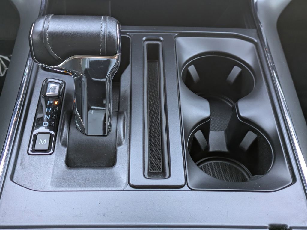 Used 2022 Ford F150 Lariat w/ Tow Technology Package image 19