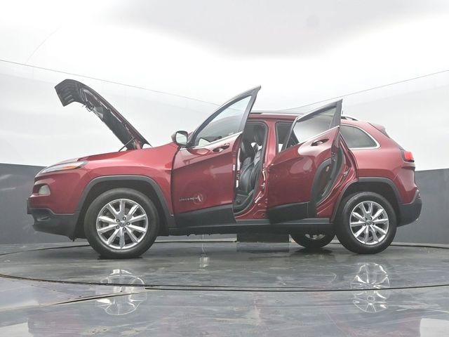 Used 2016 Jeep Cherokee Limited AWD/4WD image 57