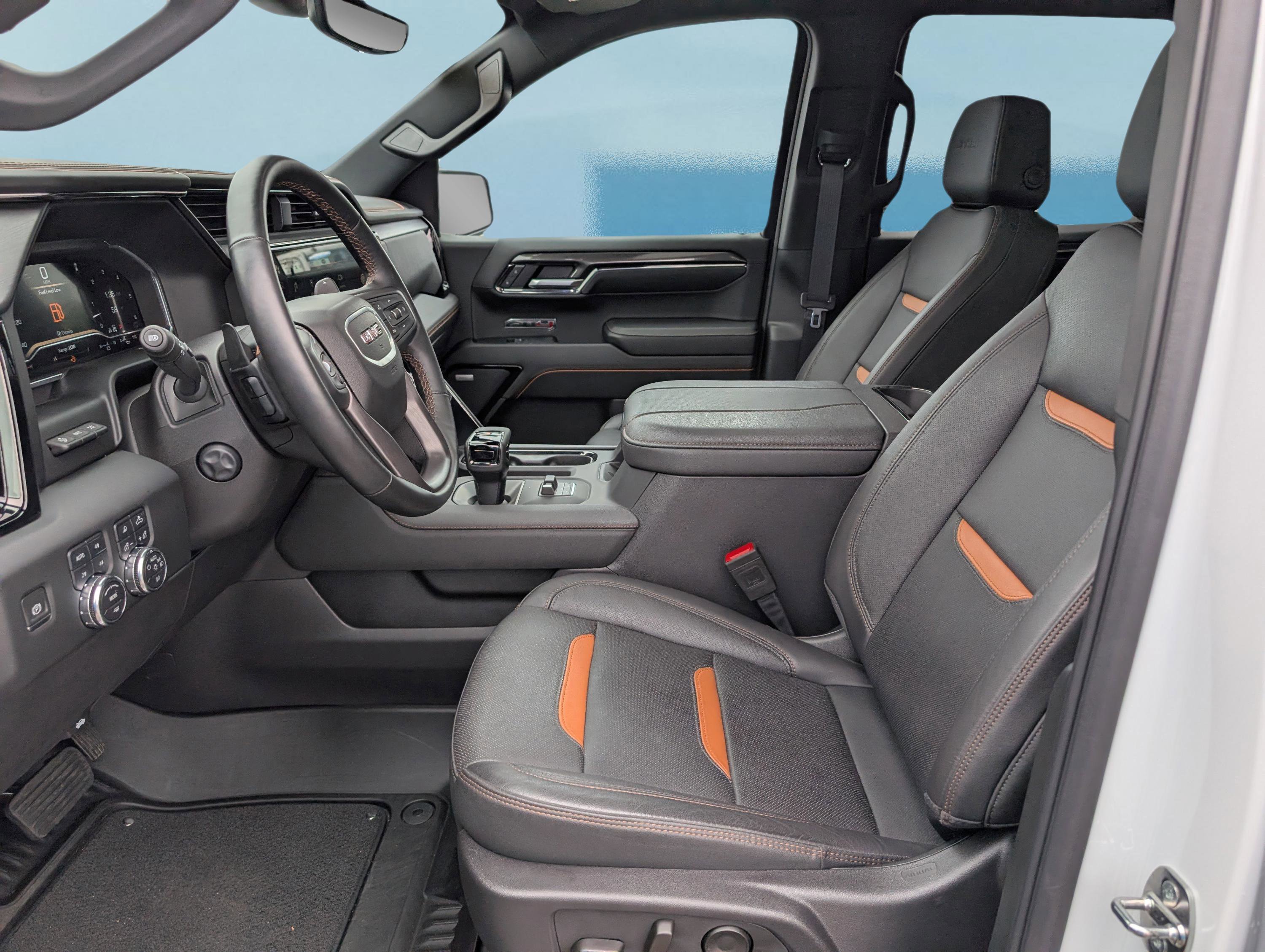 Used 2024 GMC Sierra 1500 AT4 w/ Technology Package image 17