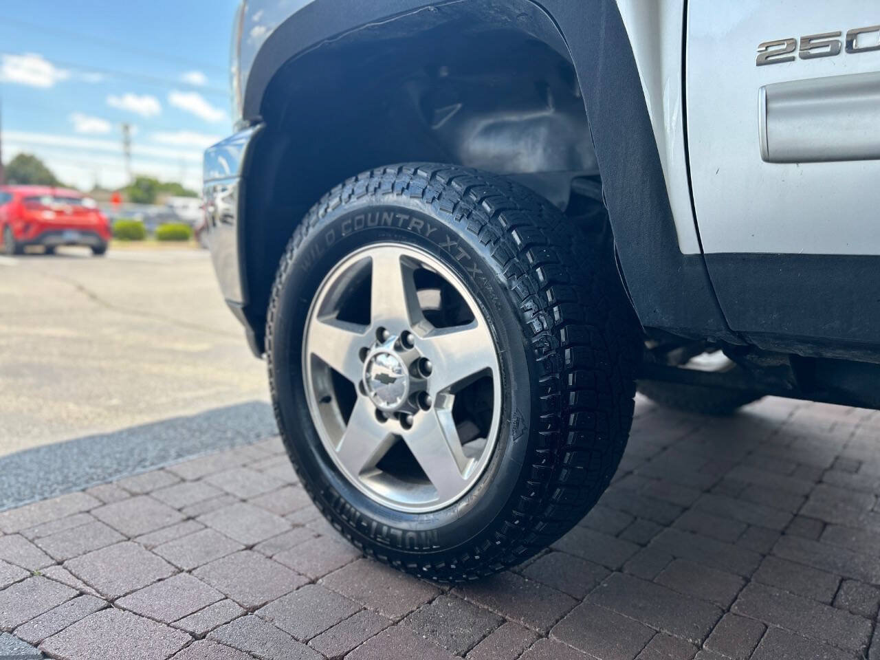 Used 2012 Chevrolet Silverado 2500 LTZ w/ LTZ Plus Package AWD/4WD image 30