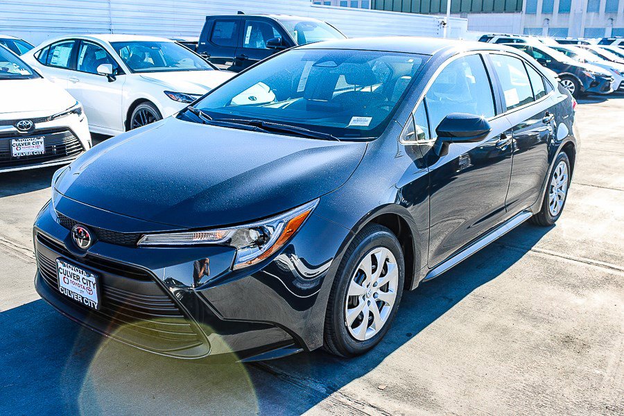 New 2026 Toyota Corolla LE FWD image 3