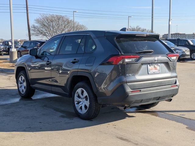 Used 2024 Toyota RAV4 LE image 9