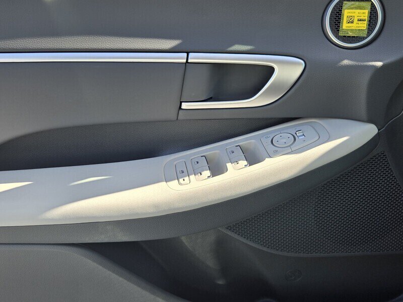 New 2026 Hyundai Sonata SEL FWD image 12