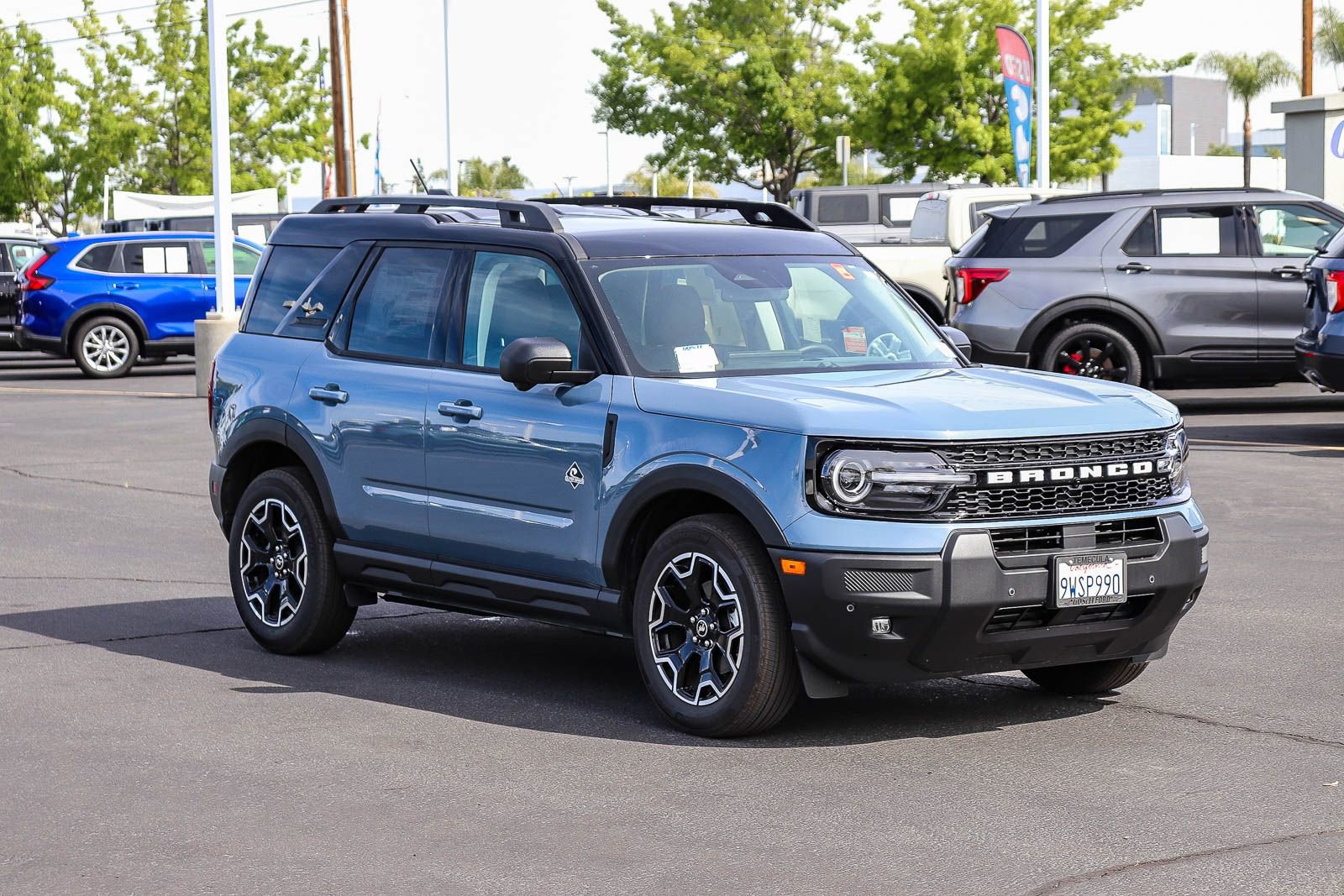 Used 2025 Ford Bronco Sport Outer Banks w/ Outer Banks Tech Package+ AWD/4WD image 3
