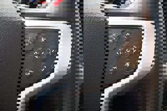 Used 2021 GMC Acadia SLT w/ Technology Package image 37