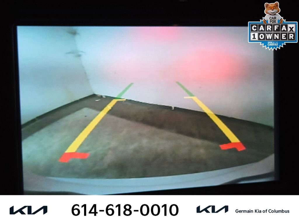 Used 2023 Chrysler Voyager LX image 33