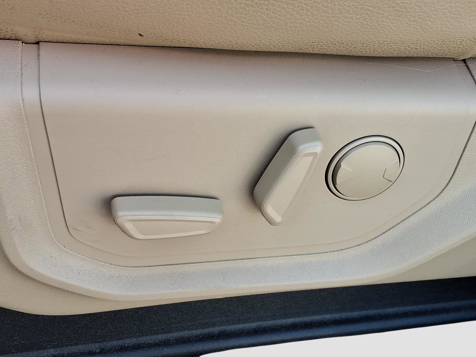 Used 2020 Ford F150 Lariat image 16