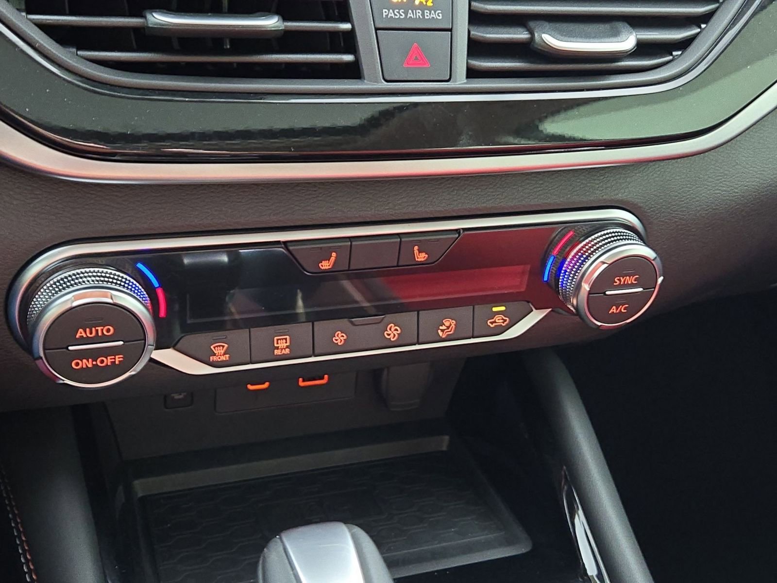 New 2025 Nissan Altima 2.5 SR w/ SR Premium Package image 10