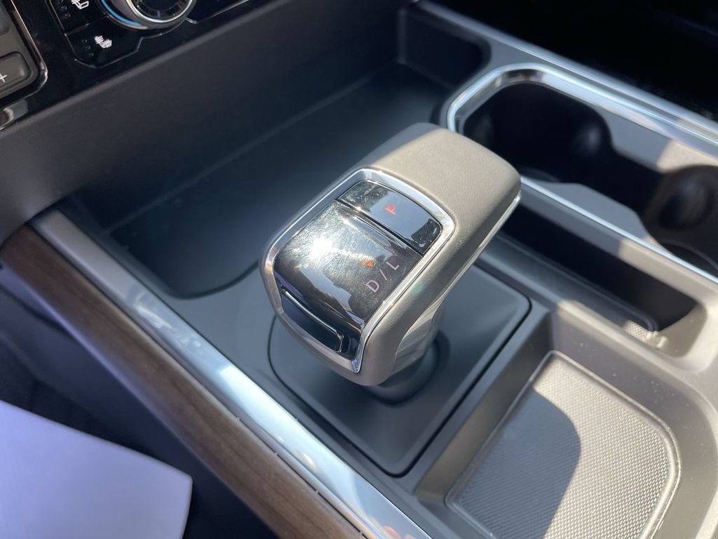 New 2026 Chevrolet Silverado 1500 High Country w/ Midnight Edition AWD/4WD image 19