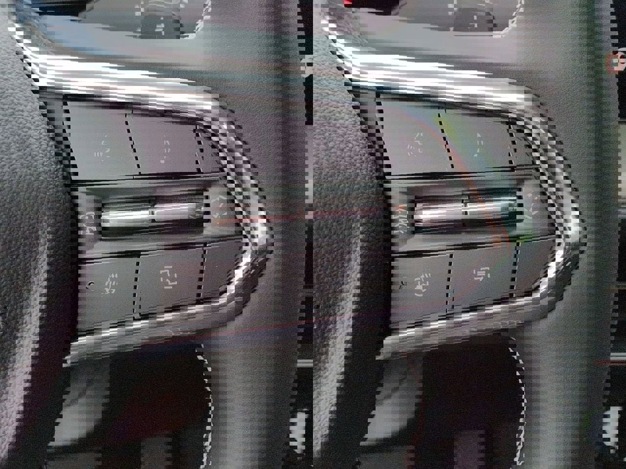 New 2026 Chevrolet Traverse LT w/ Sun and Wheel Package image 12