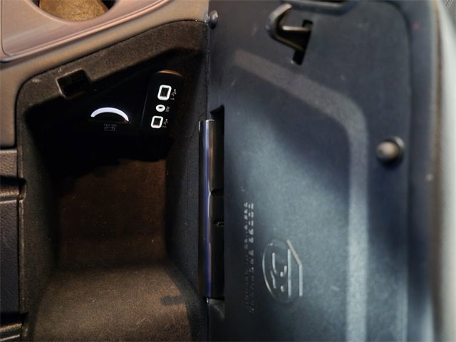 Used 2023 Dodge Challenger SXT image 30