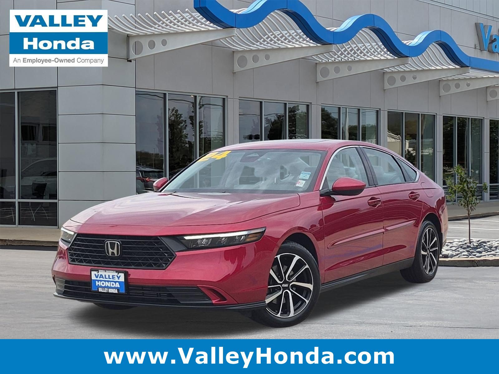 Used 2024 Honda Accord EX image 1