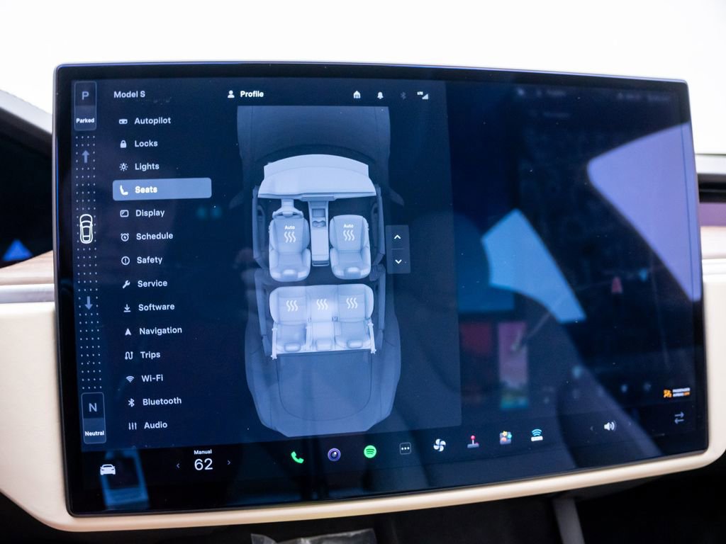 Used 2023 Tesla Model S Standard Range image 26