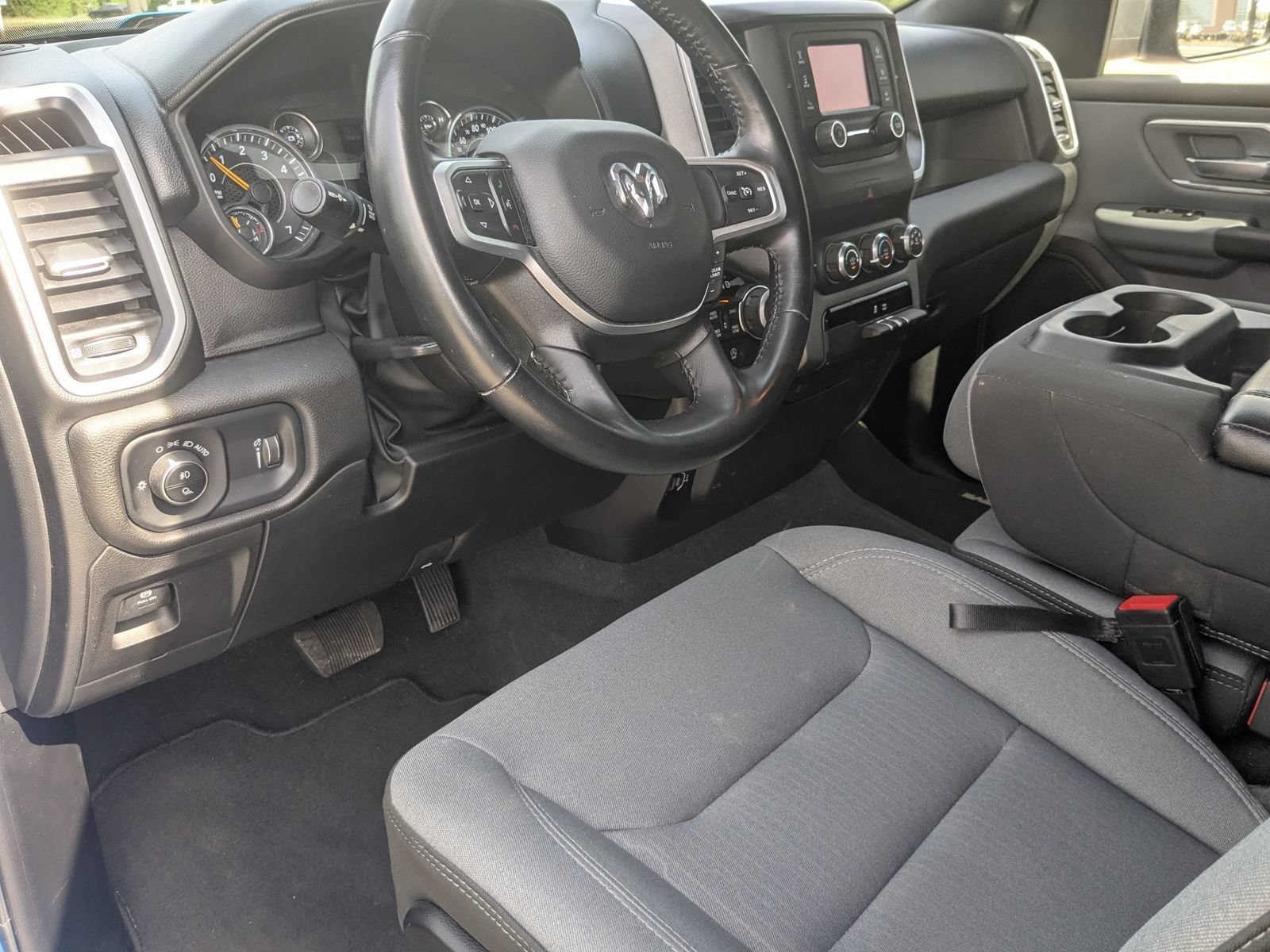 Used 2022 RAM 1500 Big Horn AWD/4WD image 14