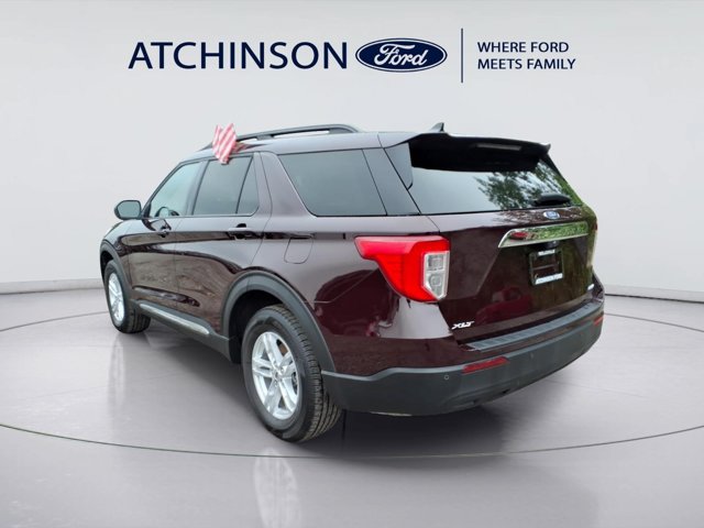 Used 2023 Ford Explorer XLT AWD/4WD image 7