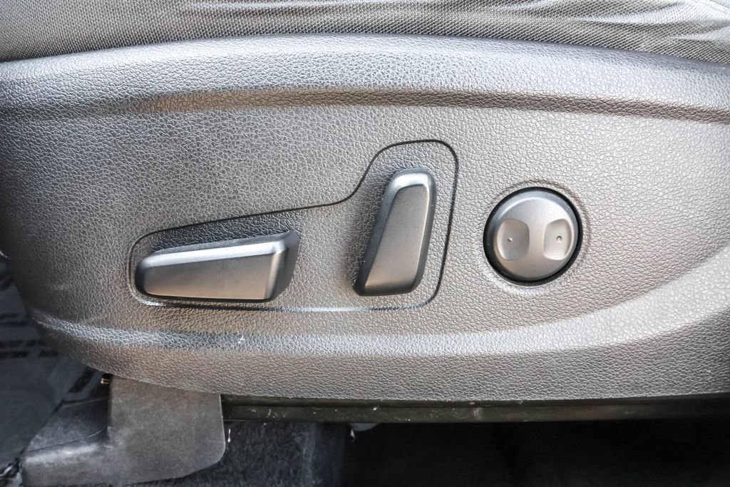 Used 2023 Hyundai Santa Fe SEL image 9