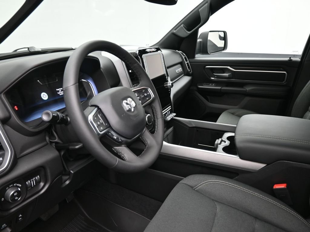 New 2026 RAM 1500 4x4 Crew Cab image 18
