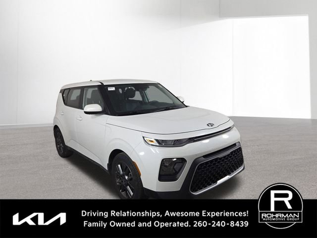 Certified 2021 Kia Soul S image 4