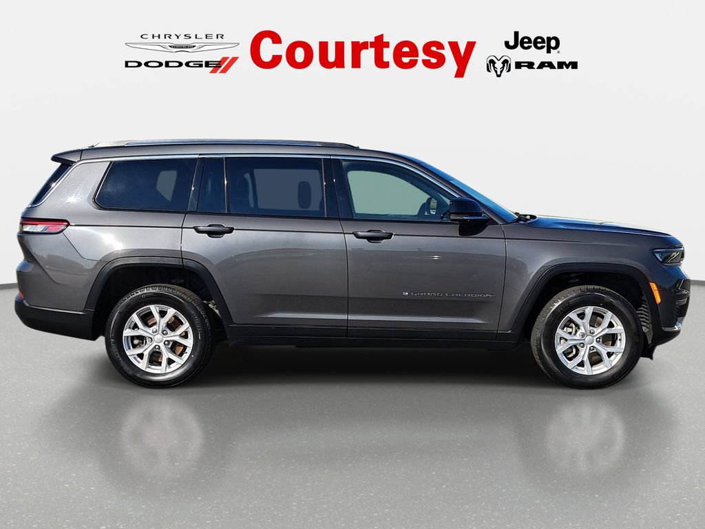 Certified 2023 Jeep Grand Cherokee L Limited AWD/4WD image 3