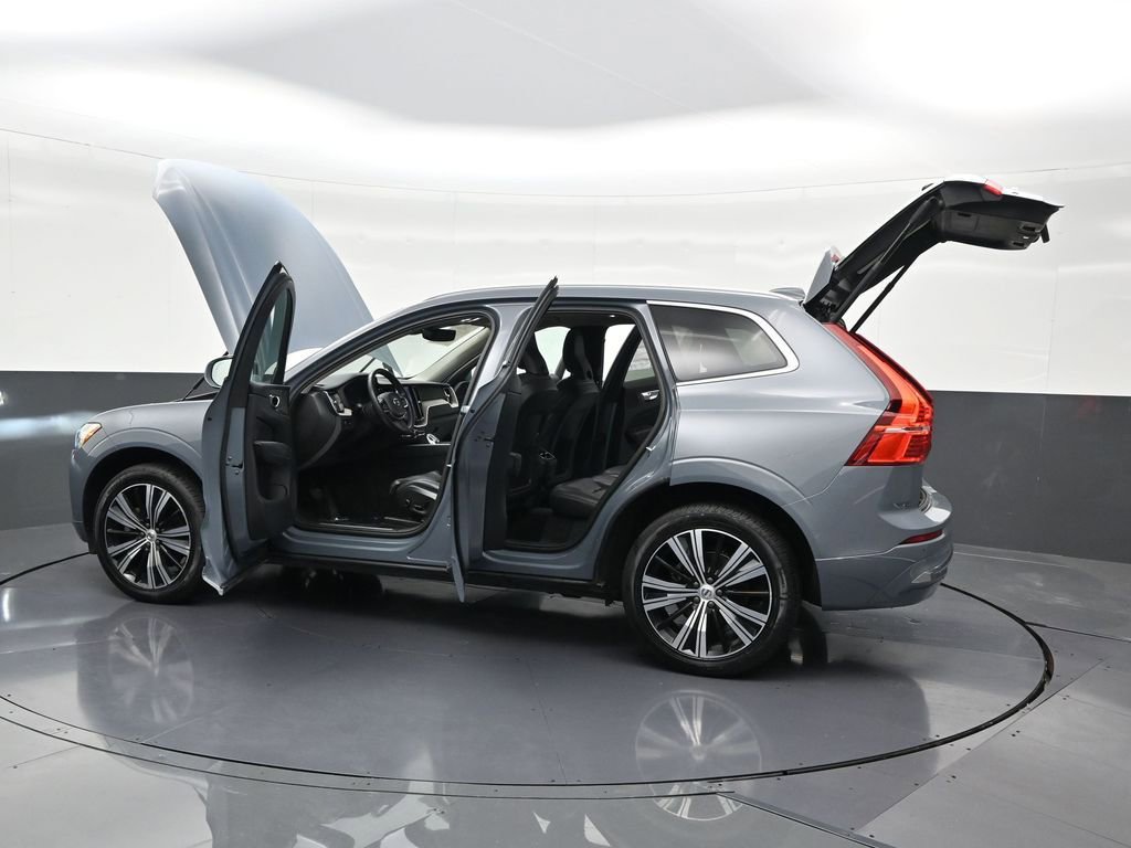 Used 2022 Volvo XC60 B5 Inscription image 35
