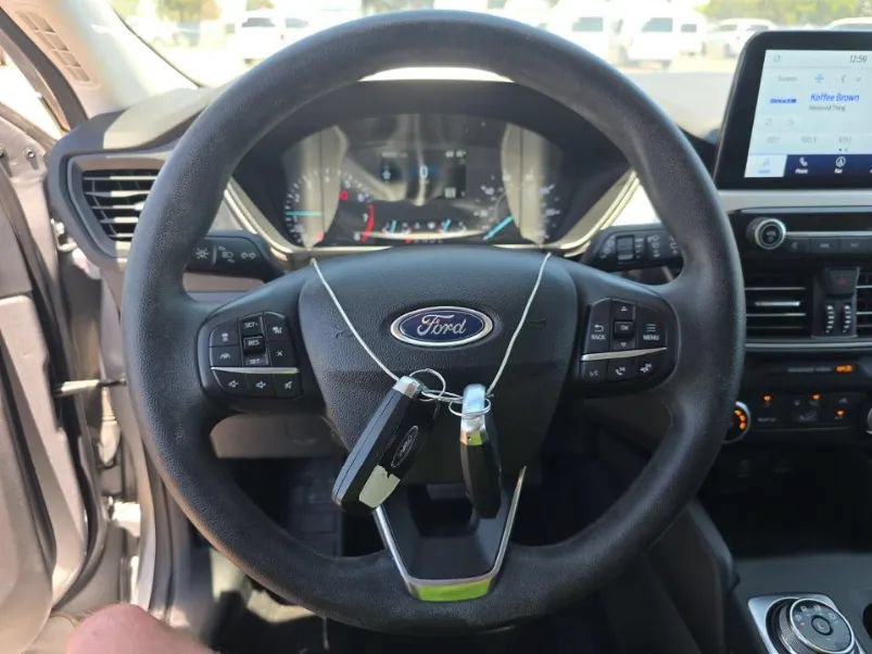 Used 2022 Ford Escape SE AWD/4WD image 9