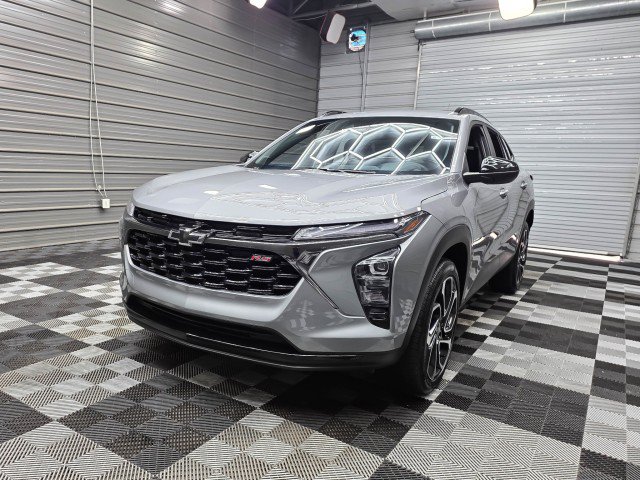 Used 2025 Chevrolet Trax RS w/ Driver Confidence Package FWD image 41