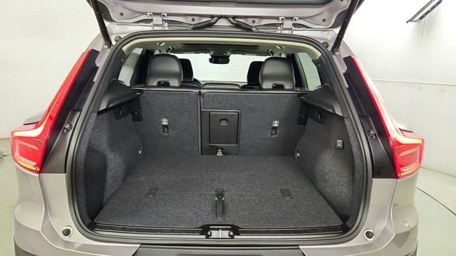 New 2026 Volvo XC40 B5 Ultra w/ Climate Package AWD/4WD image 40