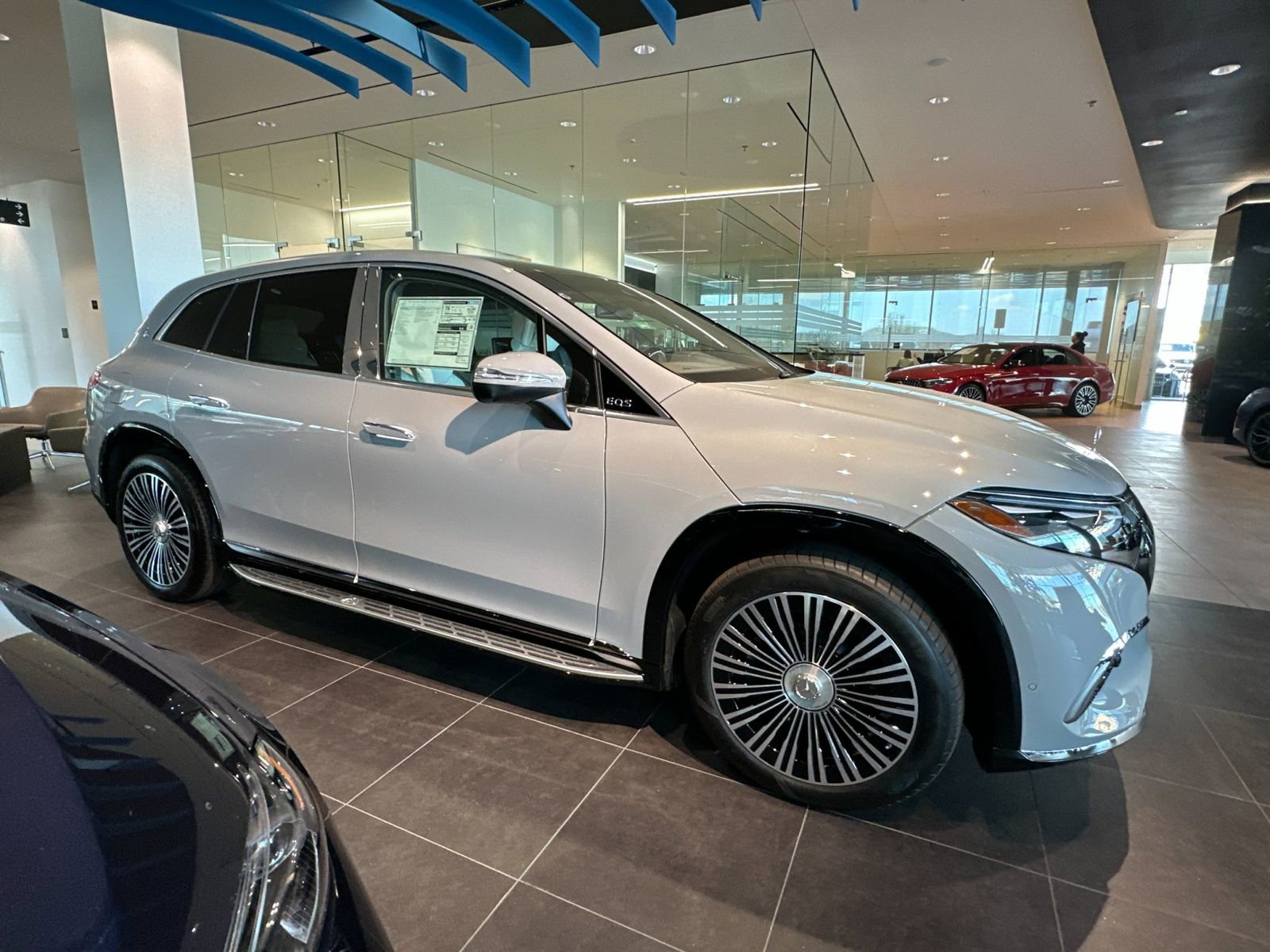 New 2025 Mercedes-Benz Maybach EQS 680 4MATIC image 2