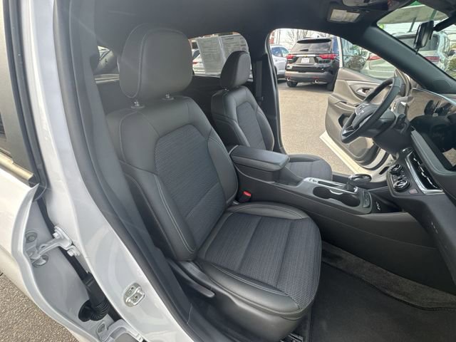 Certified 2024 Buick Envista Preferred w/ Convenience I Package image 25