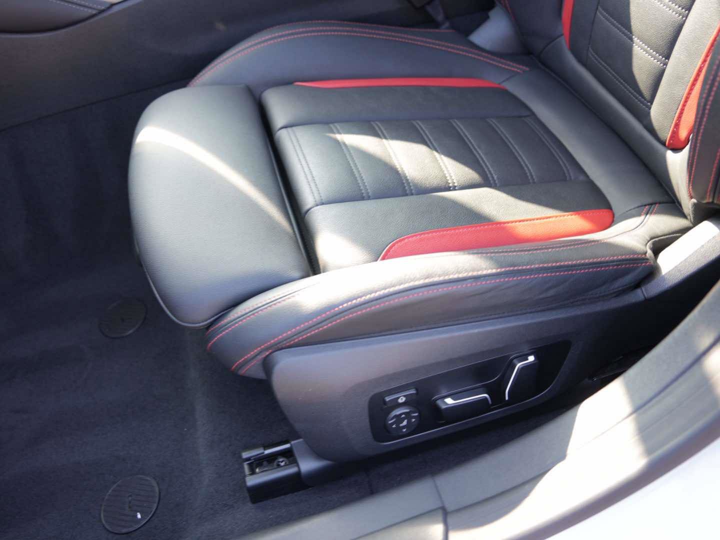 Used 2025 BMW i4 xDrive40i image 15